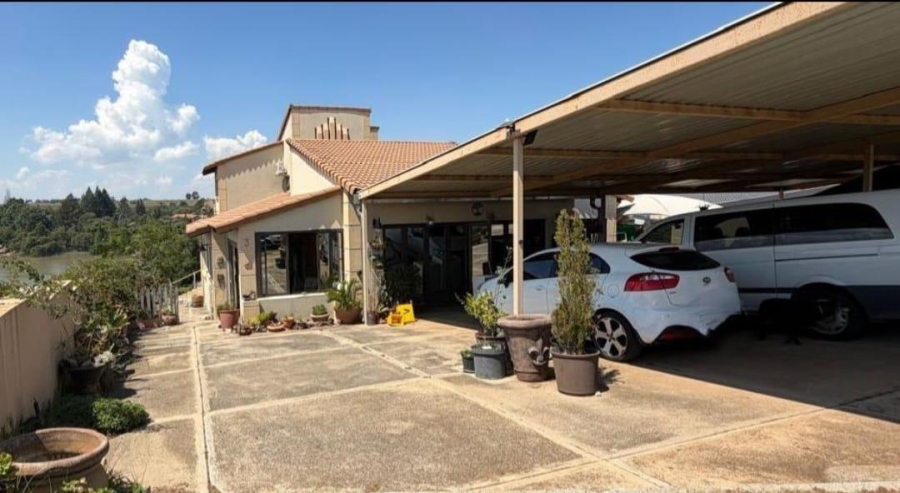 4 Bedroom Property for Sale in Vaal Dam Free State